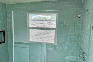 2608 Hopkins St, Houston, TX 77006 - Photo 34