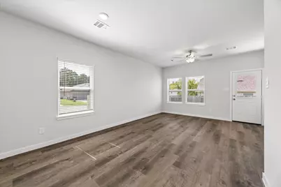 11605 Whirlaway Drive, Willis, TX 77318 - Photo 4