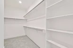 241 Rebecca St, Houston, TX 77022 - Photo 16