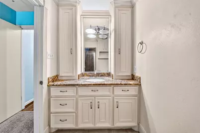 5262 Briarbend Drive, Houston, TX 77096 - Photo 16