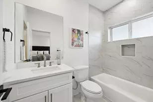 5616 Camino Encantado Dr, Houston, TX 77091 - Photo 10