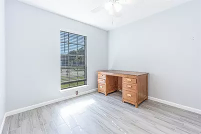 1010 Woodbridge Avenue, Pearland, TX 77584 - Photo 8