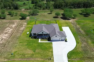 1131 Southfork Ranch Dr, Sealy, TX 77474 - Photo 36