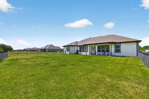1131 Southfork Ranch Dr, Sealy, TX 77474 - Photo 32