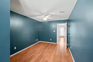 4431 Castle Ct, Houston, TX 77006 - Photo 26