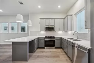 3055 Hicks St, Houston, TX 77007 - Photo 2