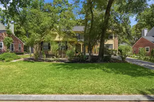 42 Fire Flicker Pl, The Woodlands, TX 77381 - Photo 2