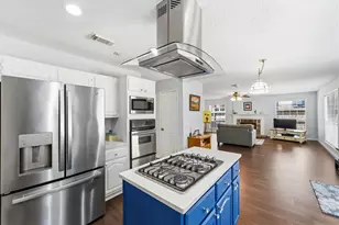 42 Fire Flicker Pl, The Woodlands, TX 77381 - Photo 8