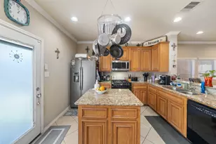 544 W 27th St, Houston, TX 77008 - Photo 14