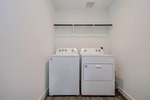 8611 Shumard Oak Dr, Rosharon, TX 77583 - Photo 32