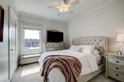 1025 W 15th 1/2 Street, Houston, TX 77008 - Photo 10