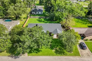 2612 Lake Park Dr, La Marque, TX 77568 - Photo 18