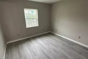 109 Honeysuckle Dr, Baytown, TX 77520 - Photo 2