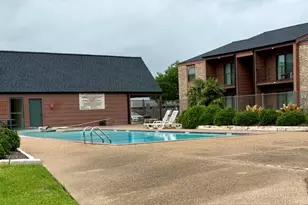 904 University Oaks Blvd, College Station, TX 77840 - Photo 14