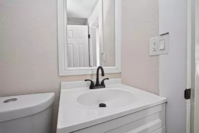 1505 Ryon Street, Houston, TX 77009 - Photo 18