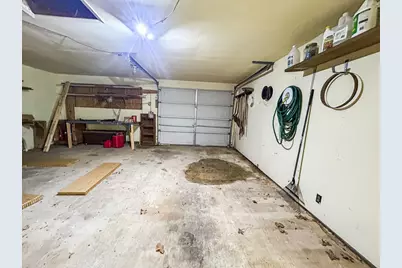 3221 Kingston Drive, Huntsville, TX 77340 - Photo 28