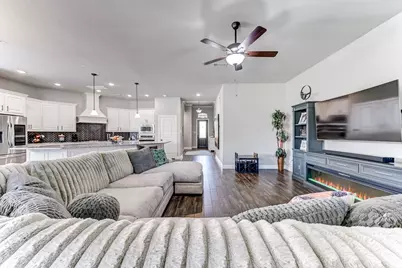 404 Summit Ridge Court, Willis, TX 77318 - Photo 18