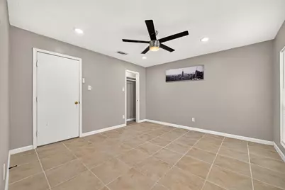 552 Roanoke Drive, Conroe, TX 77302 - Photo 12
