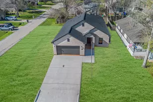10703 Hillside Dr, Montgomery, TX 77356 - Photo 12