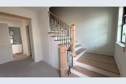 1114 Pearlwood Drive, Houston, TX 77008 - Photo 2