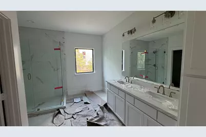 1114 Pearlwood Drive, Houston, TX 77008 - Photo 6