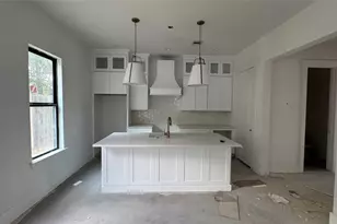1114 Pearlwood Dr, Houston, TX 77008 - Photo 4