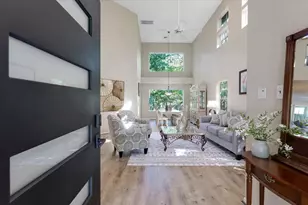 10 Owls Cove Pl, The Woodlands, TX 77382 - Photo 6