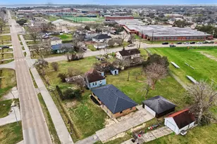 308 San Jacinto St, La Porte, TX 77571 - Photo 24