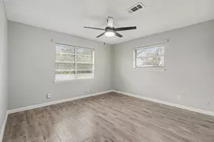 308 San Jacinto St, La Porte, TX 77571 - Photo 16