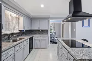 15302 Falling Creek Dr, Houston, TX 77068 - Photo 8