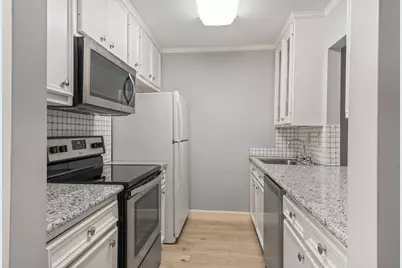 9029 Gaylord Drive #129, Houston, TX 77024 - Photo 6
