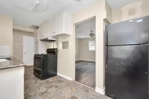6610 Granite St, Houston, TX 77092 - Photo 2