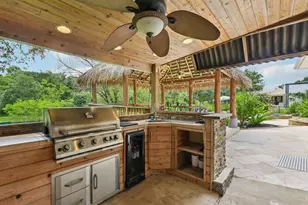 2037 Lakeside Dr, Seabrook, TX 77586 - Photo 40