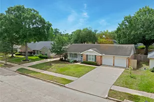 995 Curtin St, Houston, TX 77018 - Photo 32