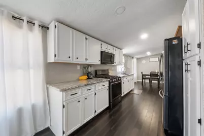 20220 Plaza Circle, Crosby, TX 77532 - Photo 14