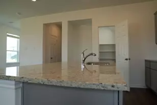 823 Stoney Pt Ln, Dayton, TX 77535 - Photo 4