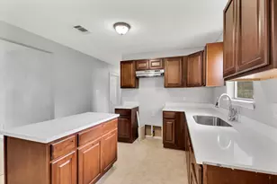 1226 Havner Ln, Houston, TX 77037 - Photo 8