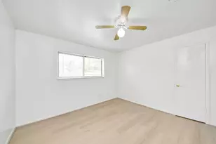 9131 Rentur Dr, Houston, TX 77031 - Photo 20