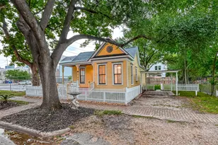 2009 State St, Houston, TX 77007 - Photo 2