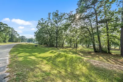 26 Hillsborough Drive, Huntsville, TX 77340 - Photo 4
