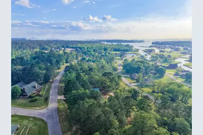 26 Hillsborough Drive, Huntsville, TX 77340 - Photo 6