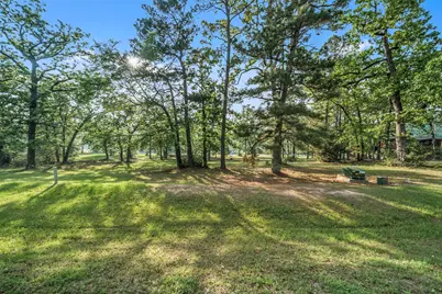 26 Hillsborough Drive, Huntsville, TX 77340 - Photo 1