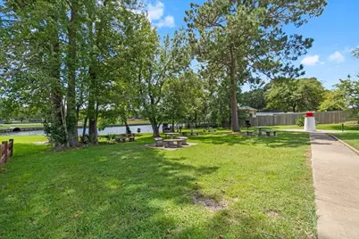 26 Hillsborough Drive, Huntsville, TX 77340 - Photo 12