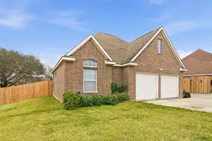 13262 Lake Breeze Ln, Willis, TX 77318 - Photo 2