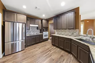 13262 Lake Breeze Ln, Willis, TX 77318 - Photo 12