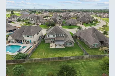 1704 Waterlilly River Lane, League City, TX 77573 - Photo 36