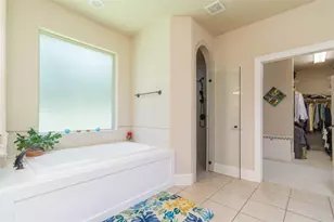 11302 Longmire Creek Ct, Conroe, TX 77304 - Photo 10