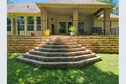 11302 Longmire Creek Court, Conroe, TX 77304 - Photo 4