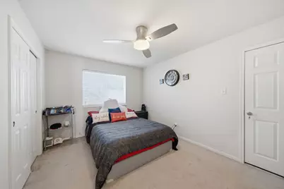6619 Romsley Lane, Houston, TX 77049 - Photo 16