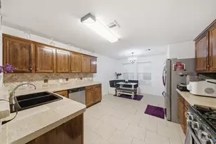 6619 Romsley Ln, Houston, TX 77049 - Photo 6